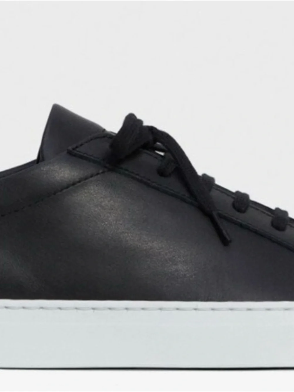 Common Projects Women's Original Achilles Sneakers Size (37)